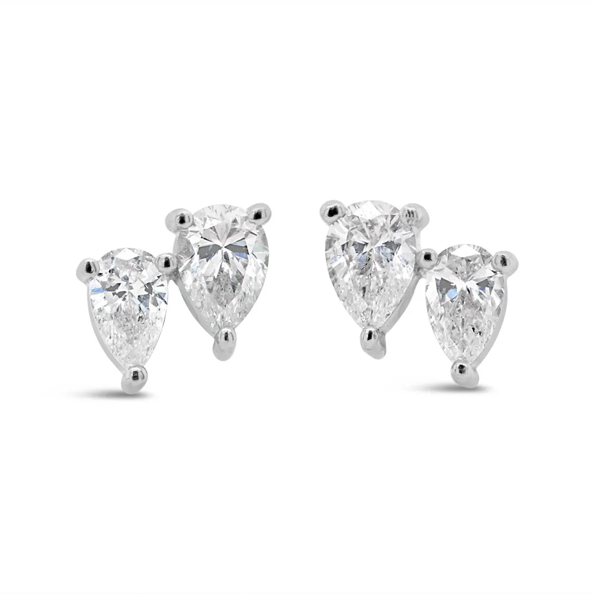 18K White Gold Pear Shape Diamond Stud Earrings - AE2811